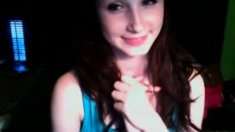 cute tight teen flashes on webcam chat