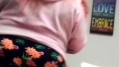 Big ass on bbw redhead milf in flower leggings